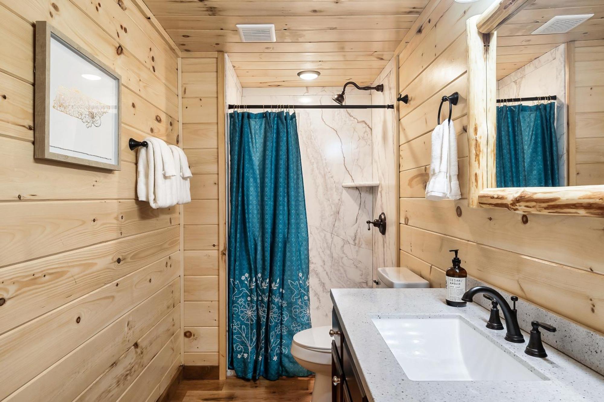 Smokiesboutiquecabins Would Love To Host You At Dolly'S Cute Cabin! 4 Suites With Private Bathrooms - Hot Tub, Fire Pit, Game Room, Resort Pool Open Memorial Day Through Labor Day! Gatlinburg Zewnętrze zdjęcie